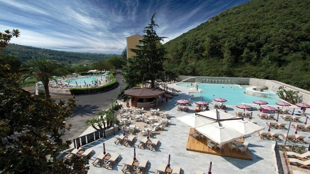 Complesso Termale Vescine Hotel Castelforte Kültér fotó