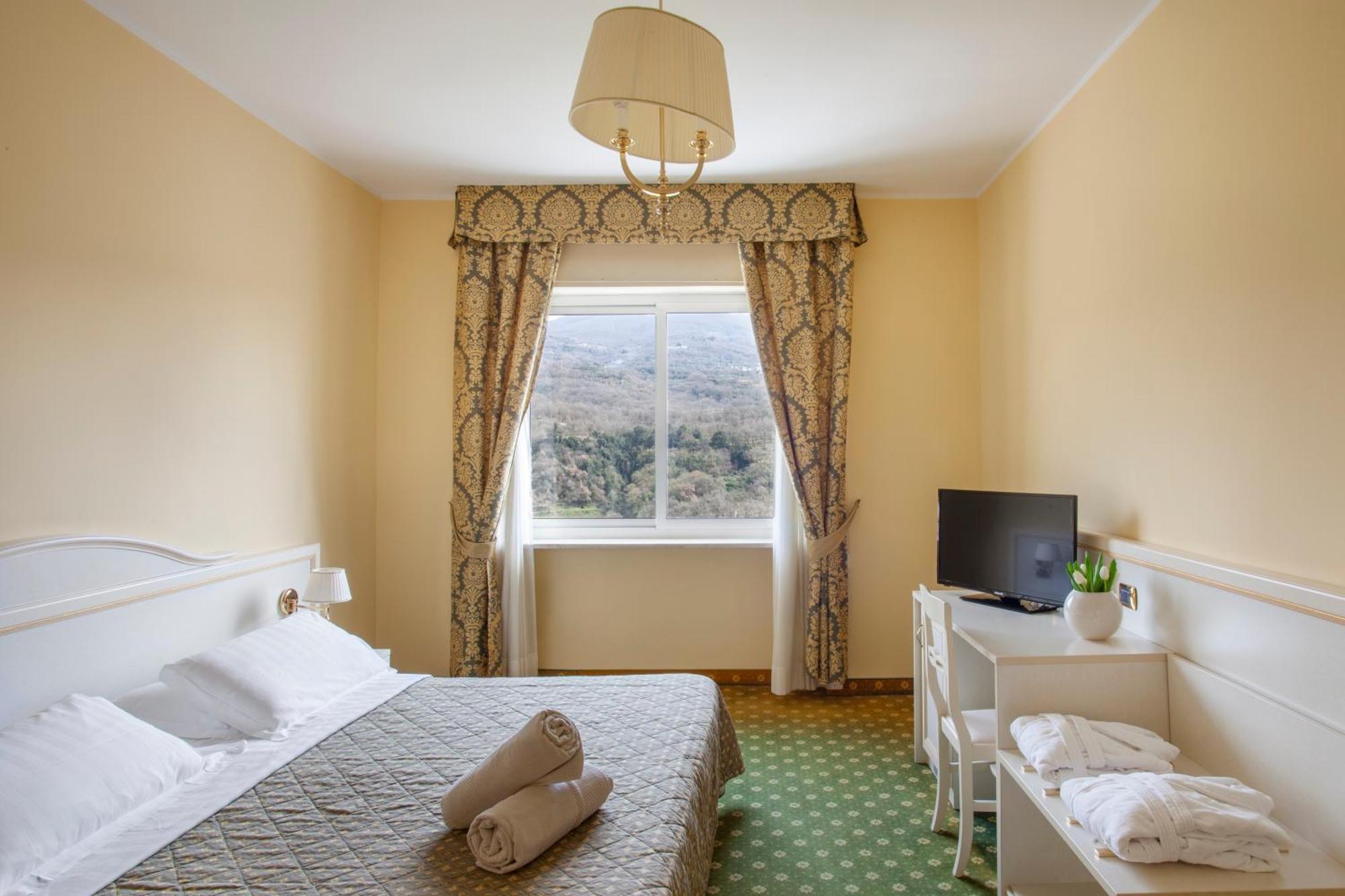 Complesso Termale Vescine Hotel Castelforte Kültér fotó